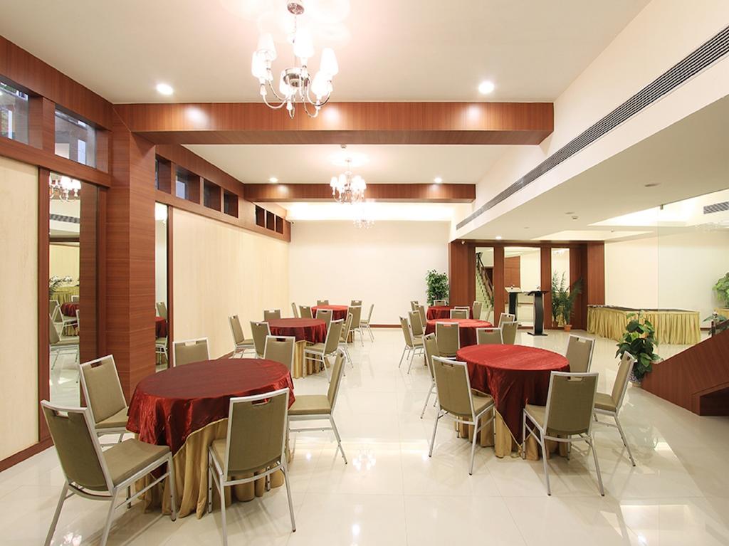 Sona South City Hotel Gurgaon Restaurant