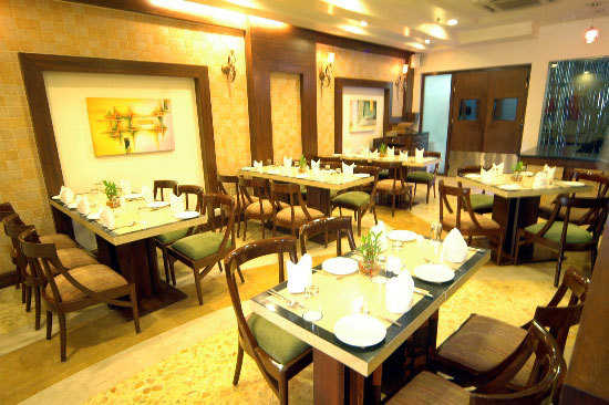Trinity Residency Hotel Gurgaon Restaurant
