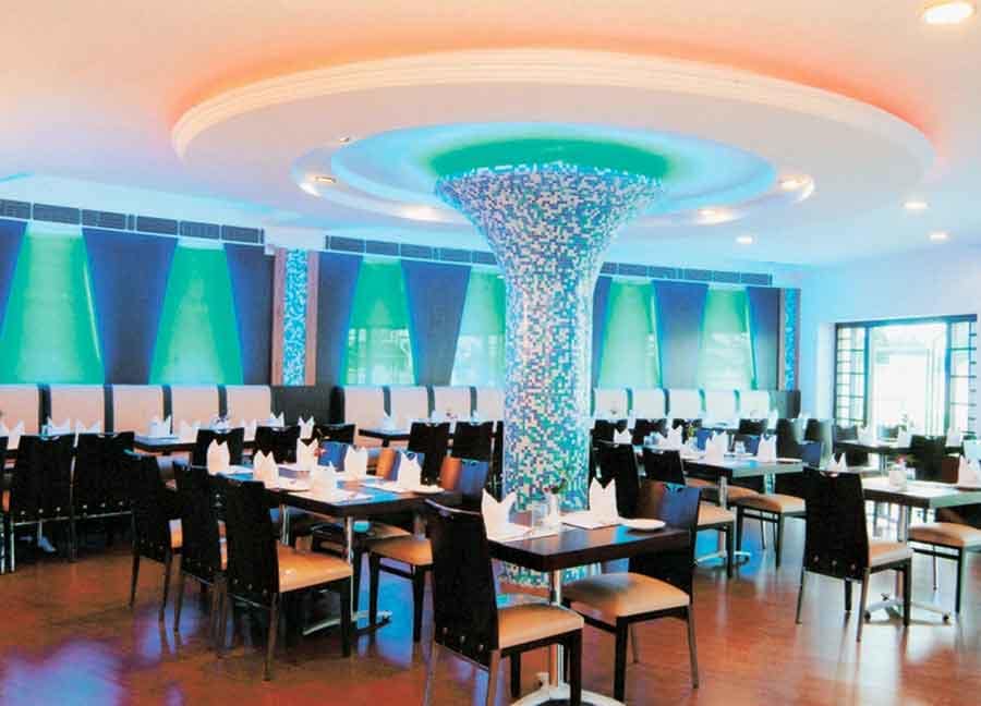 Wet N Wild Hotel And Resort Gurgaon Restaurant
