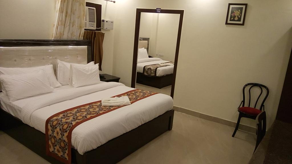 U S Executive Suites Hotel Gurgaon