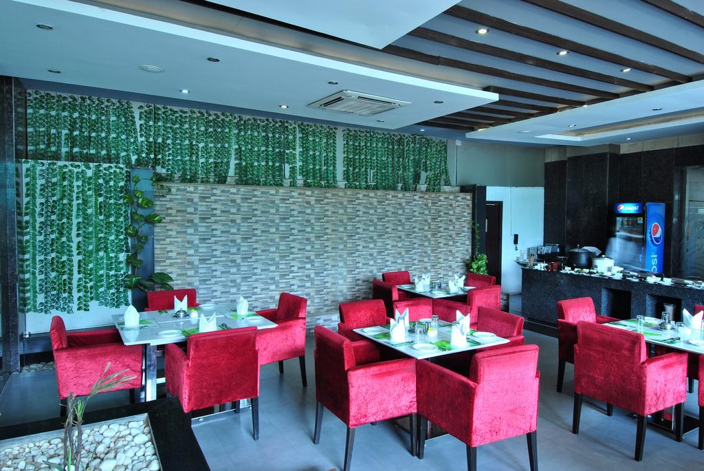 Habitare Hotel Gurgaon Restaurant