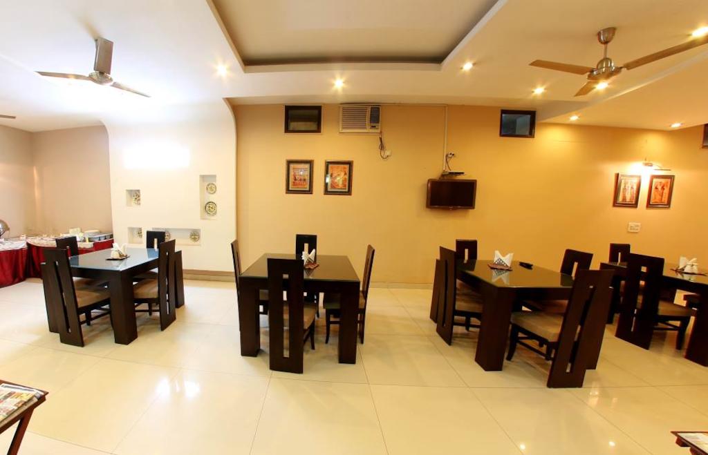 Enkay Residency Guest House M Block Gurgaon Restaurant