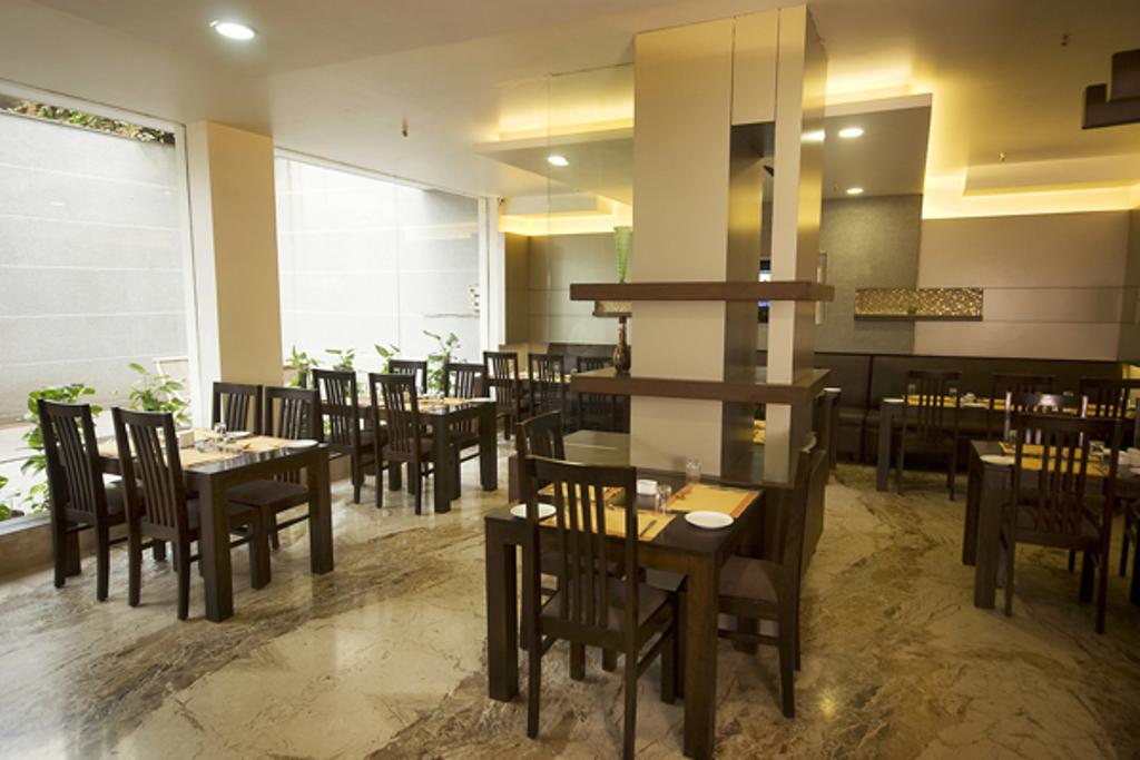 Vaishree Boutique Hotel Gurgaon Restaurant