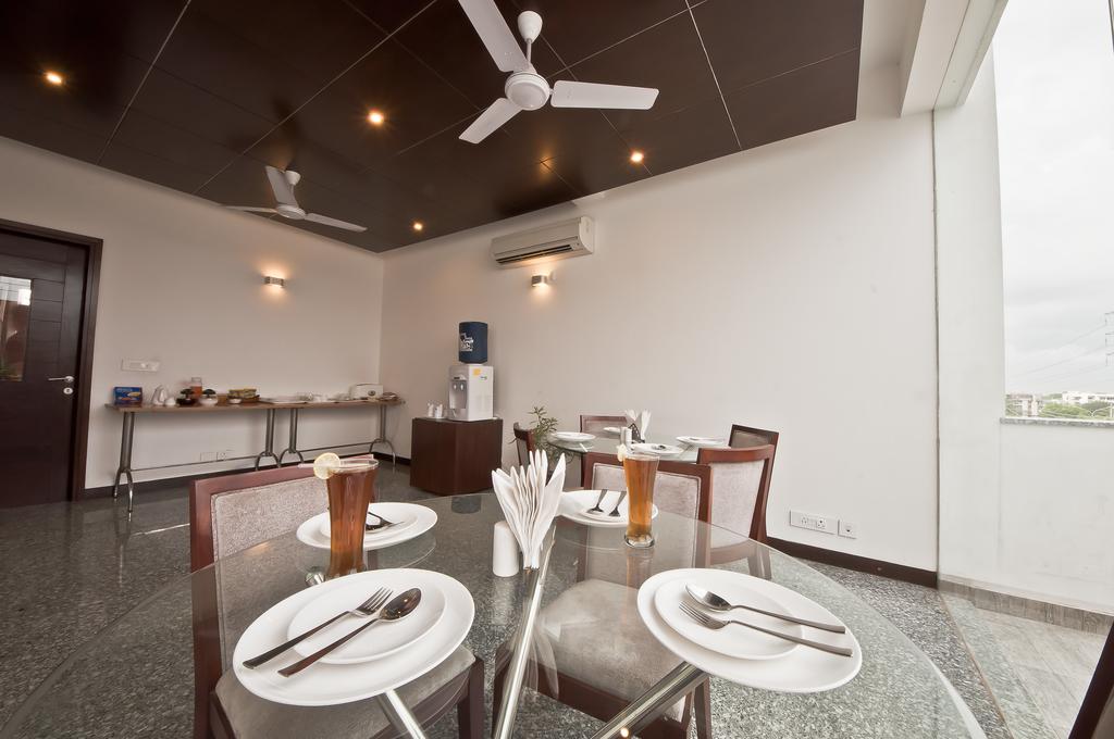 Stately Suites Hotel Gurgaon Restaurant