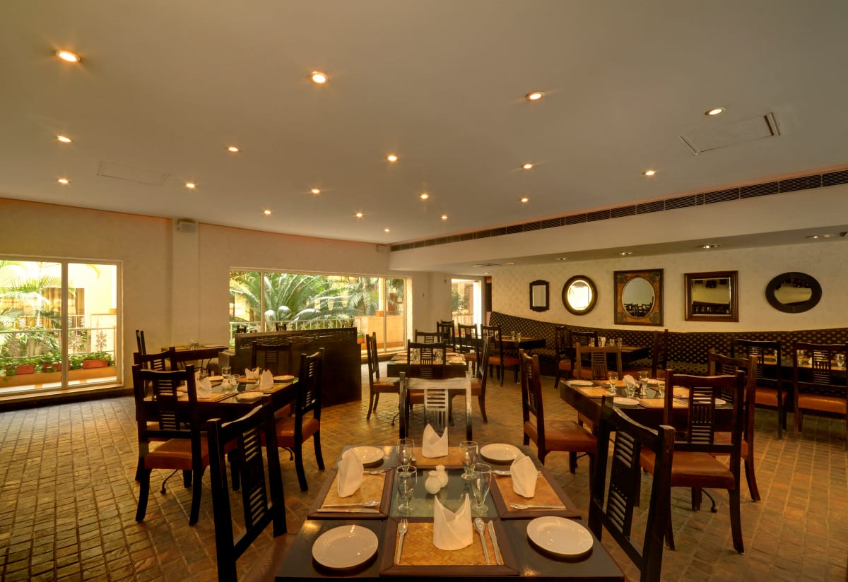 Club Patio Hotel Gurgaon Restaurant
