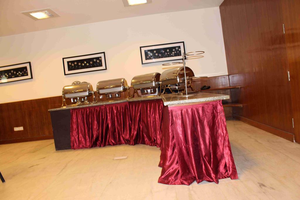 North East Residency Hotel Gurgaon Restaurant